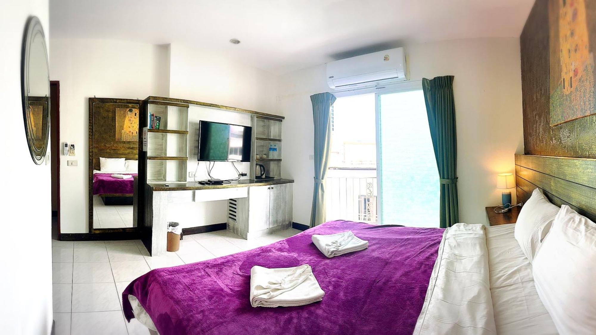The Shades Hotel 50 Meter Beach Front Patong Exterior foto